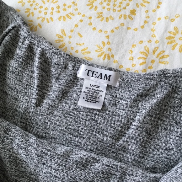 Cold Shoulder Dove Grey Long Sleeve Soft Sweater Cowl - Picture 5 of 6